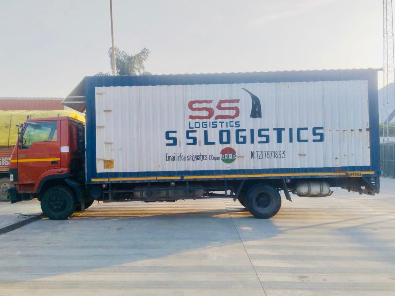 17 Feet Truck - SS Logistics